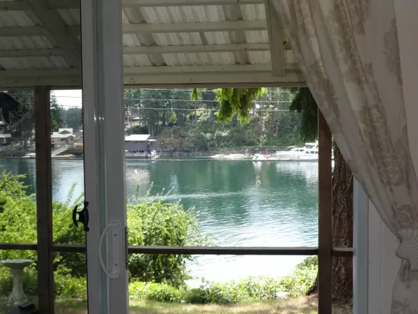 13173 Sexw'amin ST, Garden Bay, BC V0N 1S0