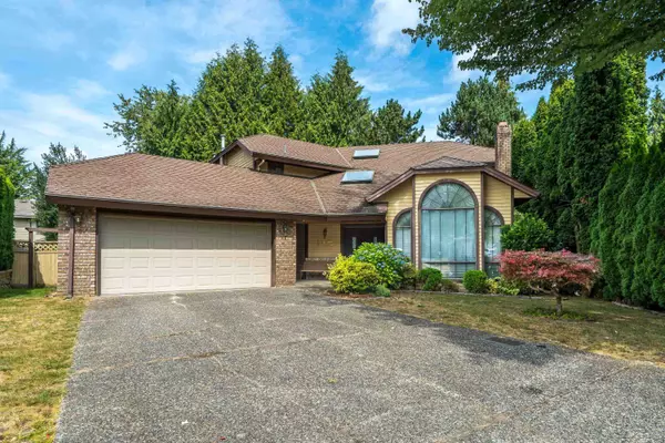 Surrey, BC V4N 1V9,16675 Mapletree Close
