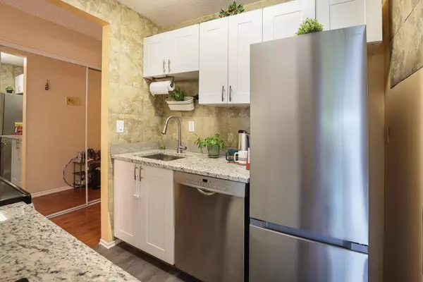 Port Moody, BC V3H 2P1,195 Mary ST #308