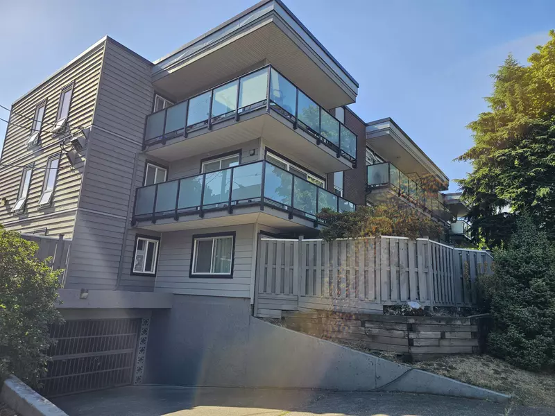 8707 Hudson ST #304, Vancouver, BC V6P 4M7