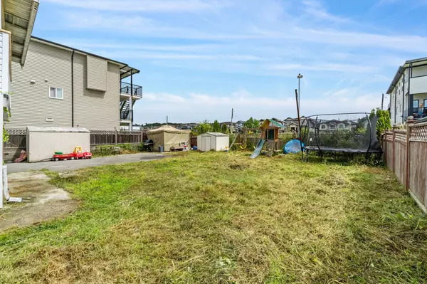 New Westminster, BC V3M 5J5,347 Pembina ST