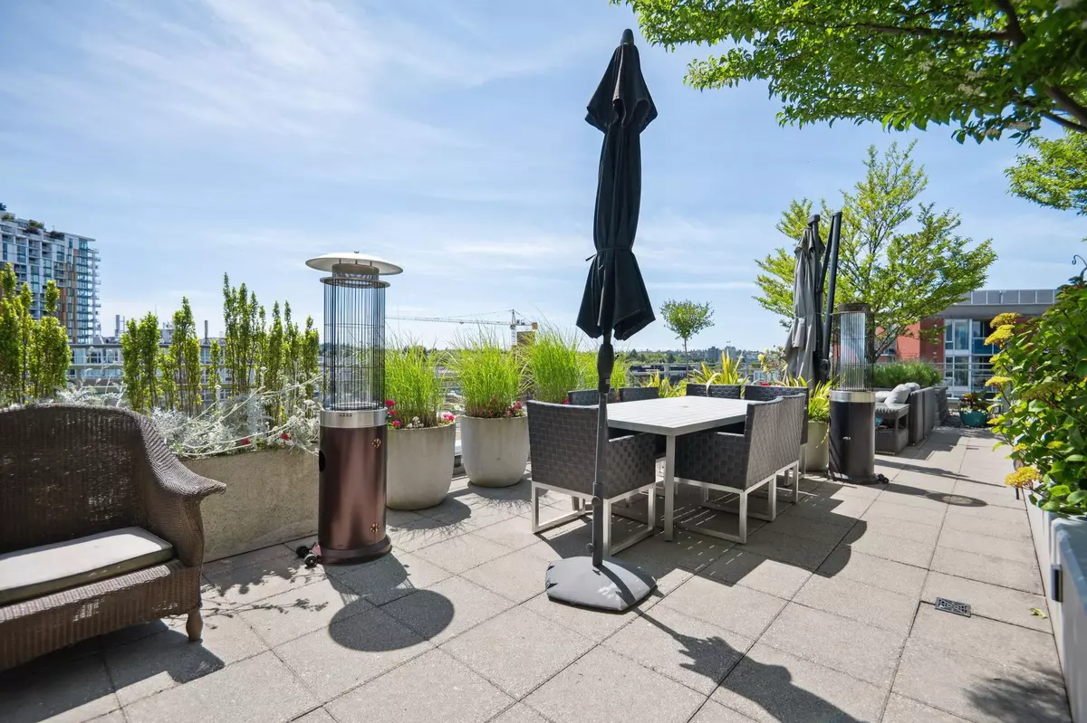 Vancouver, BC V5T 0A8,2321 Scotia ST #PH4