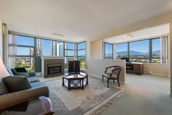 4388 Buchanan ST #1301, Burnaby, BC V5C 6R8