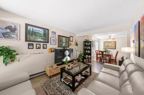 Surrey, BC V3R 7W7,9952 149 ST #113