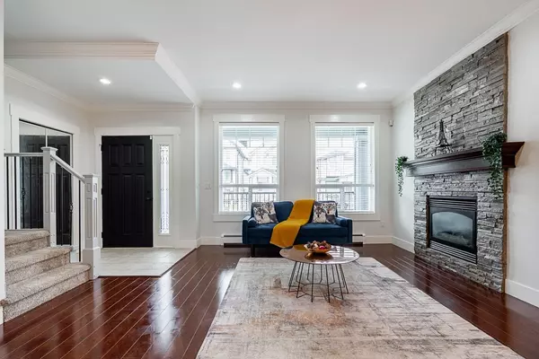Surrey, BC V3S 8E8,6222 148th ST