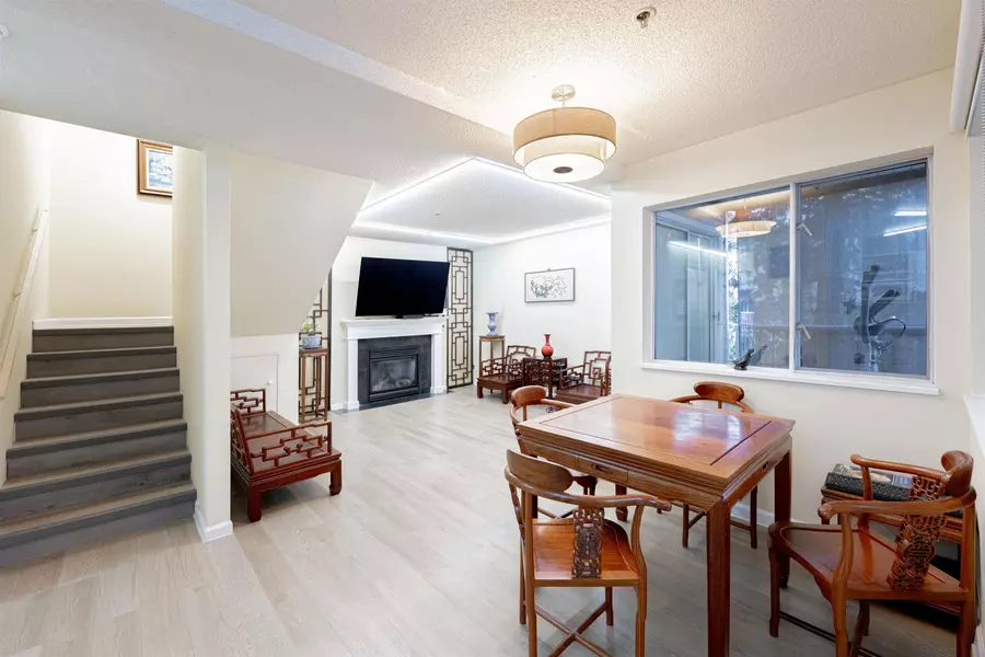 7345 Sandborne AVE #21, Burnaby, BC V3N 4W6