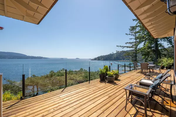 Bowen Island, BC V0N 1G1,1477 Cleator RD