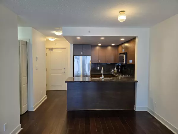 Richmond, BC V6Y 4M1,9188 Cook RD #505
