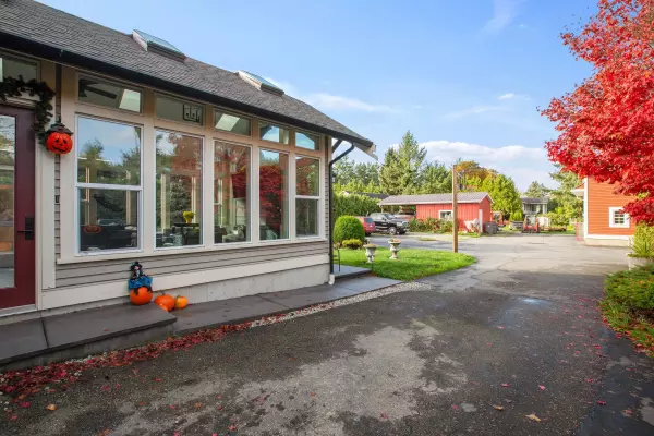 Surrey, BC V4N 5Y4,7381 192 ST
