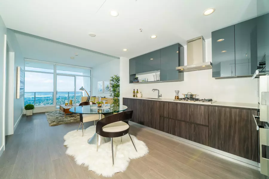 6511 Sussex AVE #3005, Burnaby, BC V5H 0K5