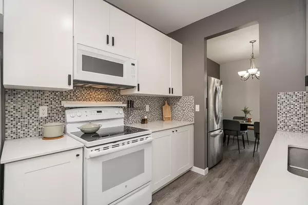 Burnaby, BC V5G 1E3,3767 Norfolk ST #107
