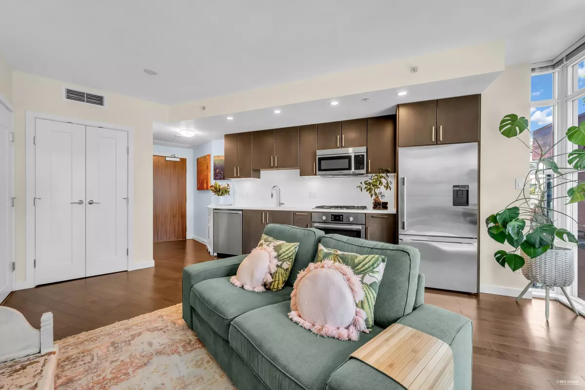 Vancouver, BC V5Y 0K2,88 W 1st AVE #610