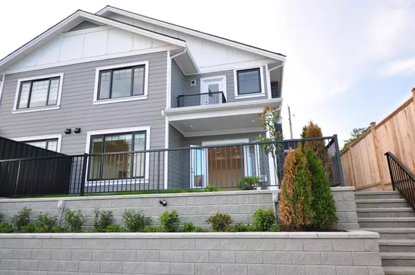 Coquitlam, BC V3K 3H4,1138 Dansey AVE #104