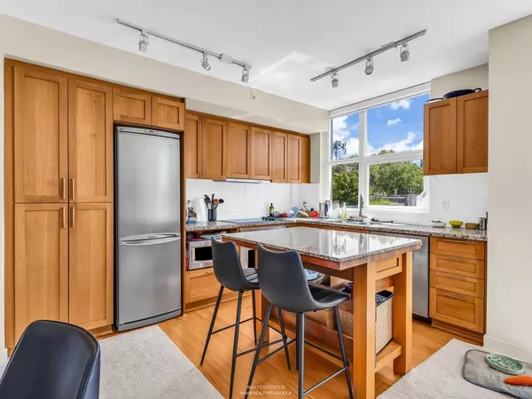 2268 W Broadway #515, Vancouver, BC V6K 0B2