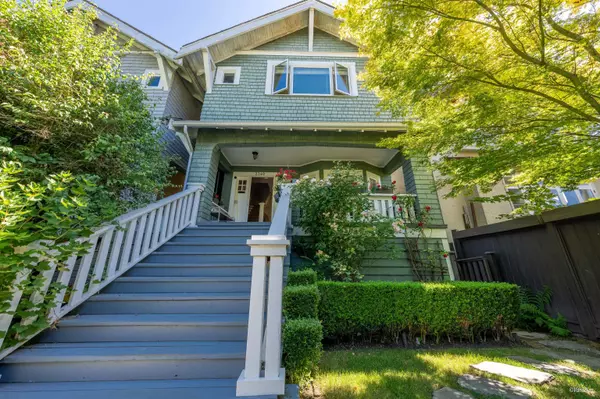 2340 Balaclava ST, Vancouver, BC V6K 4C7