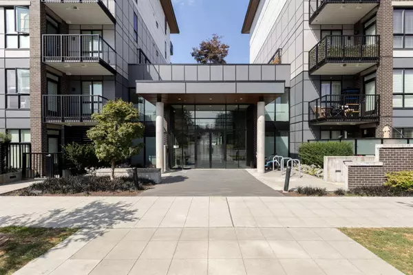 750 Dogwood ST #210, Coquitlam, BC V3J 4B7