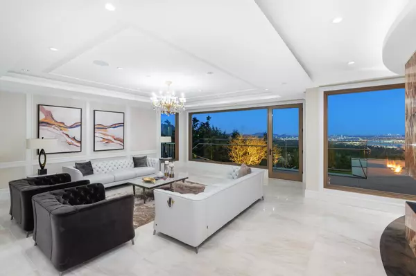 West Vancouver, BC V7S 2B3,1022 Eyremount DR