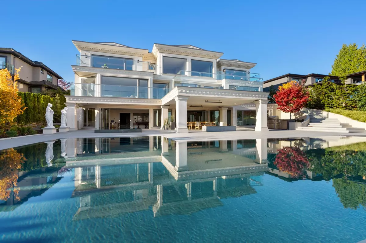 West Vancouver, BC V7S 2B3,1022 Eyremount DR