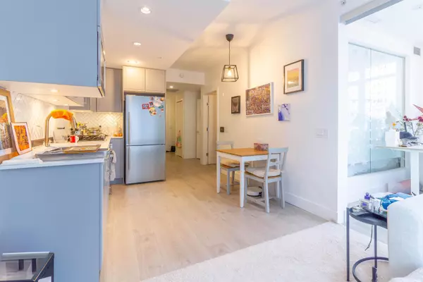 Vancouver, BC V5R 5G8,2435 Kingsway #302