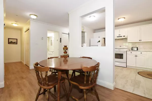 Abbotsford, BC V2T 5P3,2626 Countess ST #208