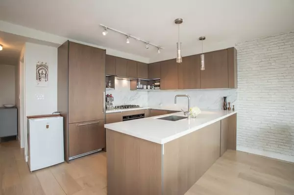 Richmond, BC V6Y 0G6,9019 Cook RD #607