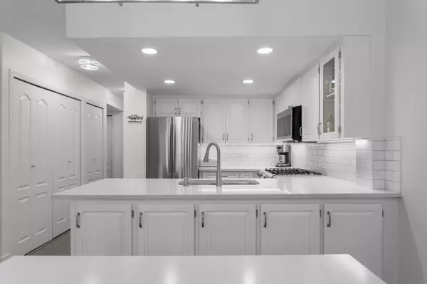 Burnaby, BC V5A 4B2,8572 Wilderness CT