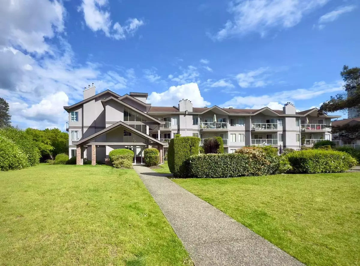Coquitlam, BC V3B 4R9,1171 Pipeline RD #101