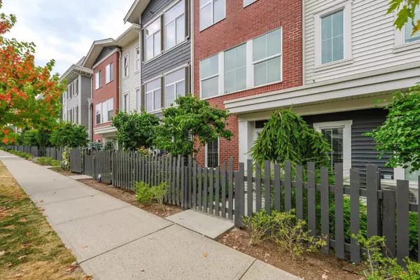 Langley, BC V2Y 4K6,8371 202b ST #6