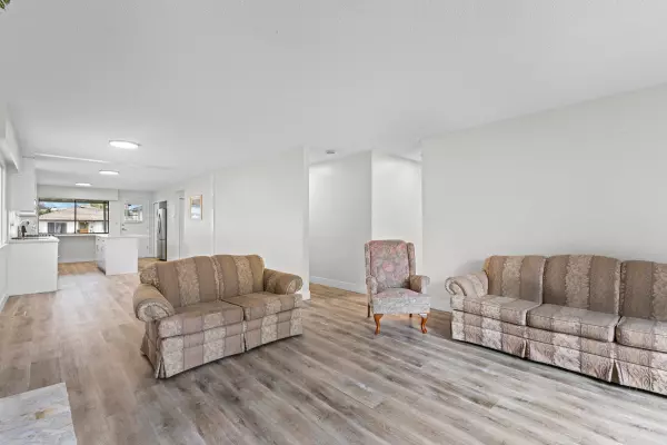 Vancouver, BC V5K 2M3,2417 Adanac ST