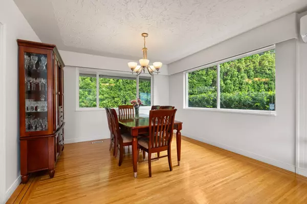 West Vancouver, BC V7W 1G9,4780 Estevan PL