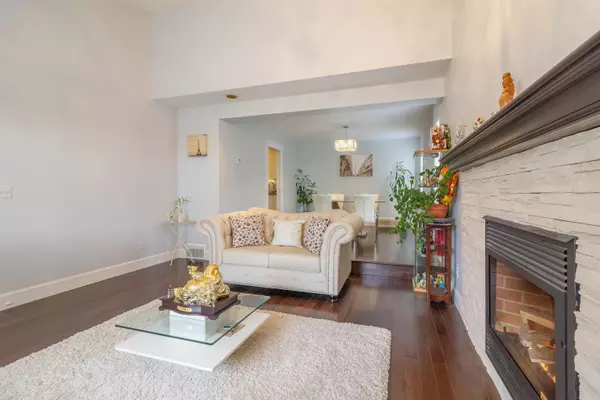 Port Coquitlam, BC V3C 5J2,921 Citadel DR