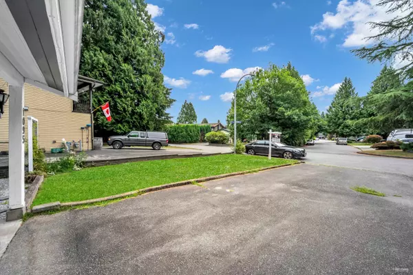 Port Coquitlam, BC V3B 5T9,1095 Spruce AVE