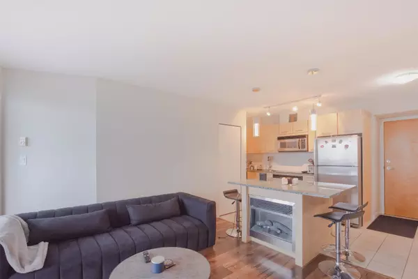 Vancouver, BC V6B 1K3,1199 Seymour ST #2605