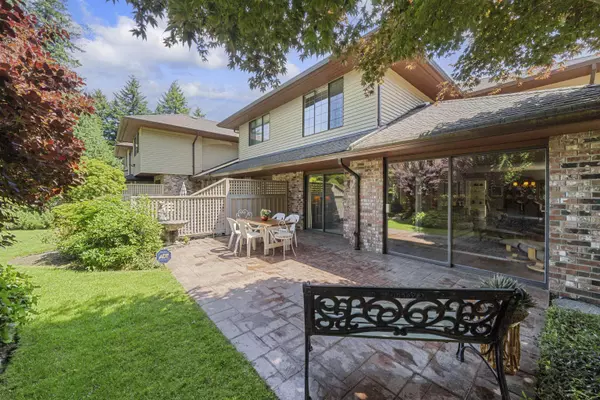 Surrey, BC V4A 7A7,1725 Southmere CRES #36