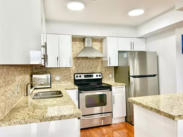 950 Cambie ST #2103 Vancouver, BC V6B 5X5