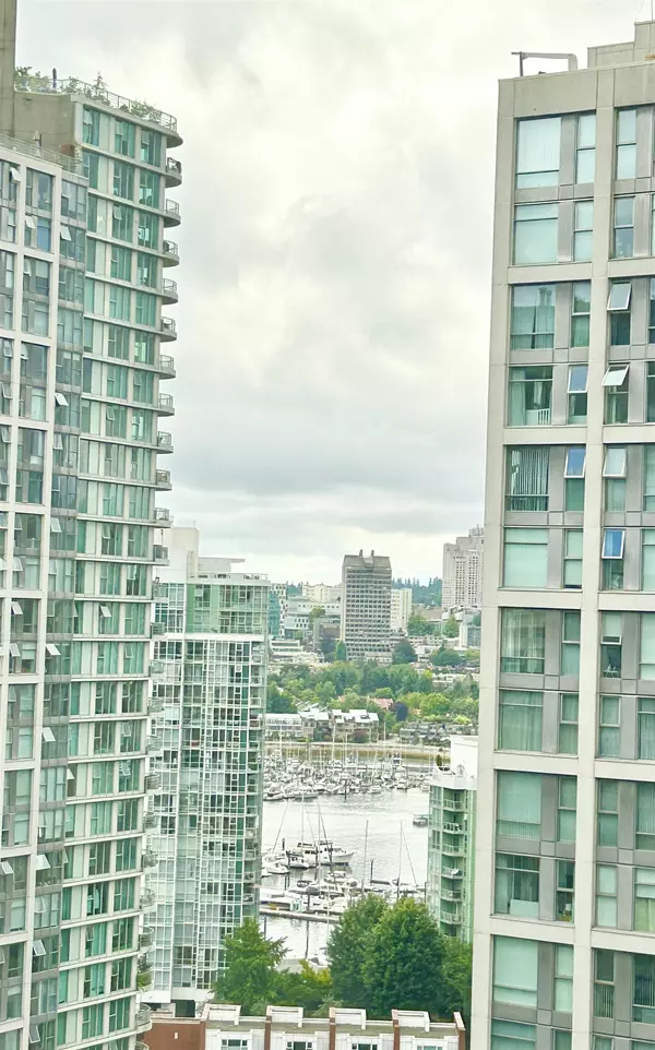 Vancouver, BC V6B 5X5,950 Cambie ST #2103