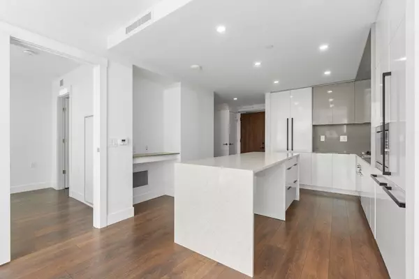 Burnaby, BC V5H 0J9,4711 Hazel ST #503