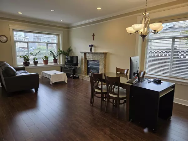 Burnaby, BC V5B 1X2,6685 Union ST