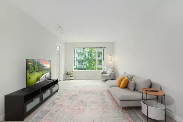 2651 Library LN #205, North Vancouver, BC V7J 0C1