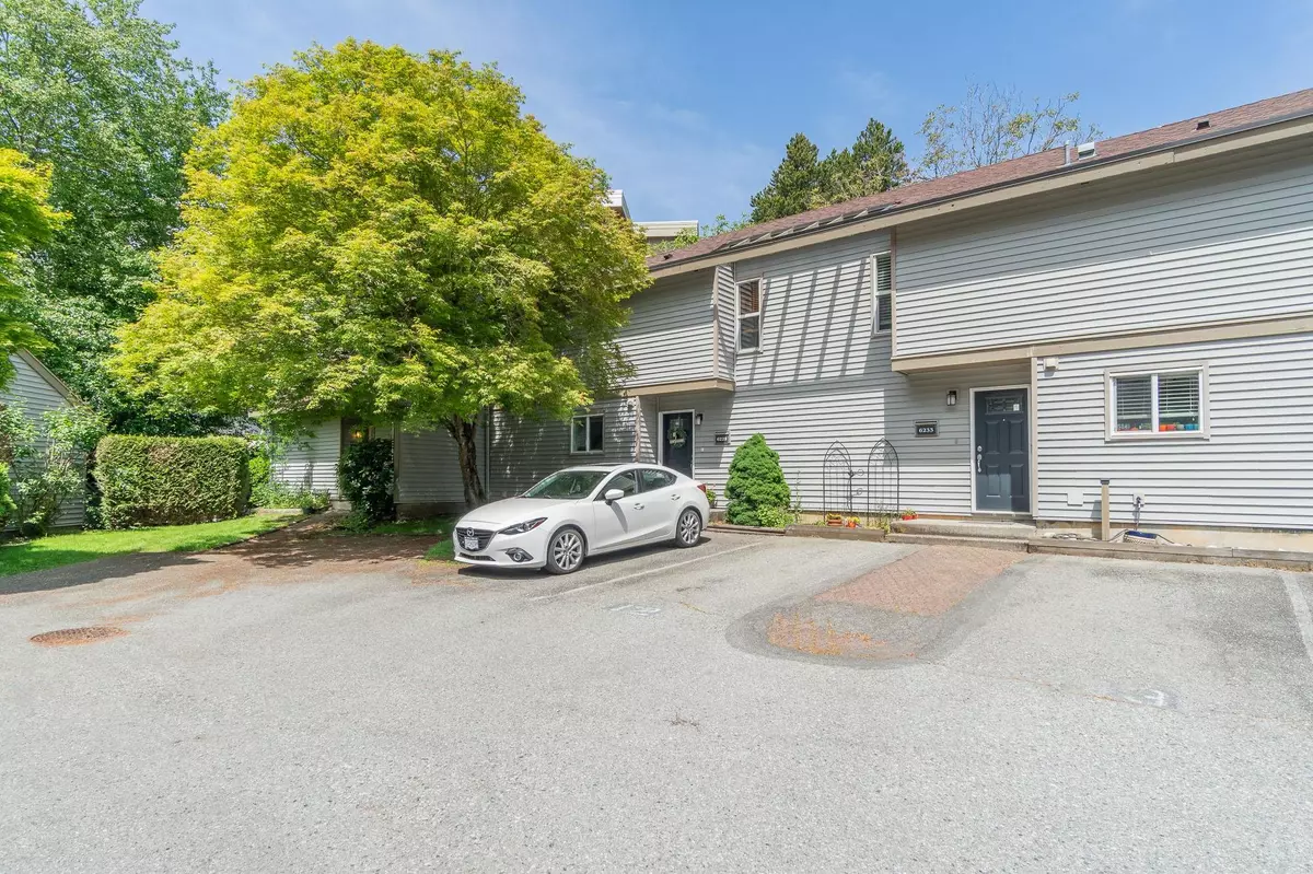 Surrey, BC V3S 5M8,6229 E Greenside DR