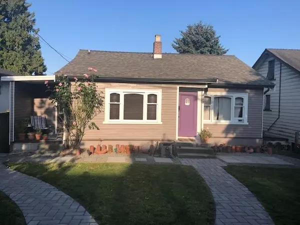 414 Wilson ST, New Westminster, BC V3L 3R6