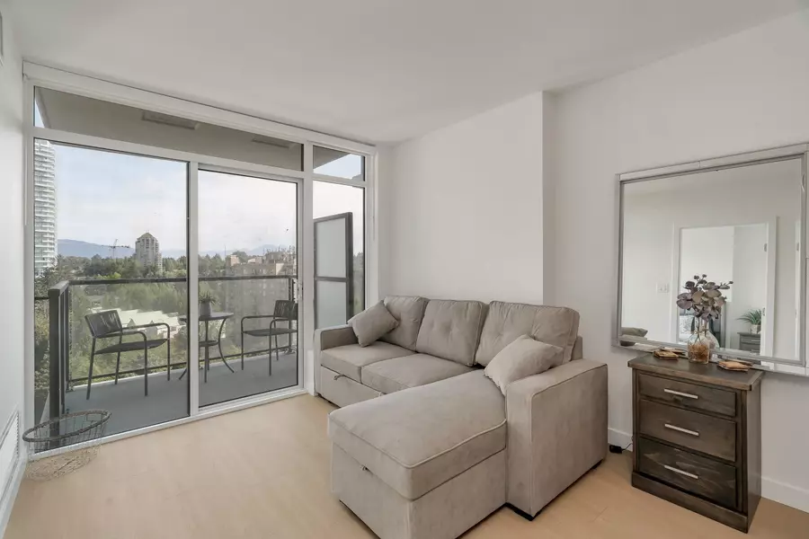 13745 George Junction #1205, Surrey, BC V3T 0V7
