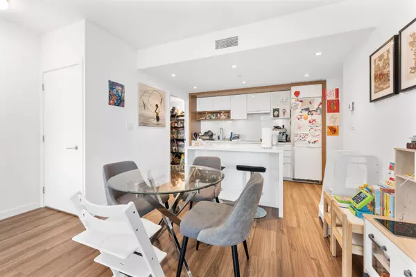 Vancouver, BC V6A 0H2,1661 Quebec ST #1011
