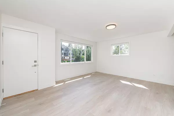 Port Coquitlam, BC V3B 1X6,1747 Salisbury AVE