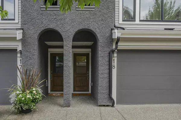 Surrey, BC V3Z 0K7,3303 Rosemary Heights CRES #18