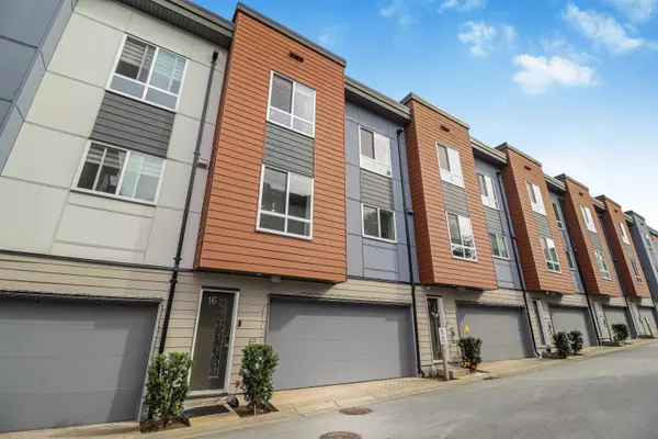 1670 160 ST #16, Surrey, BC V4A 0C6