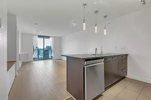 Coquitlam, BC V3B 0B2,2979 Glen DR #1103
