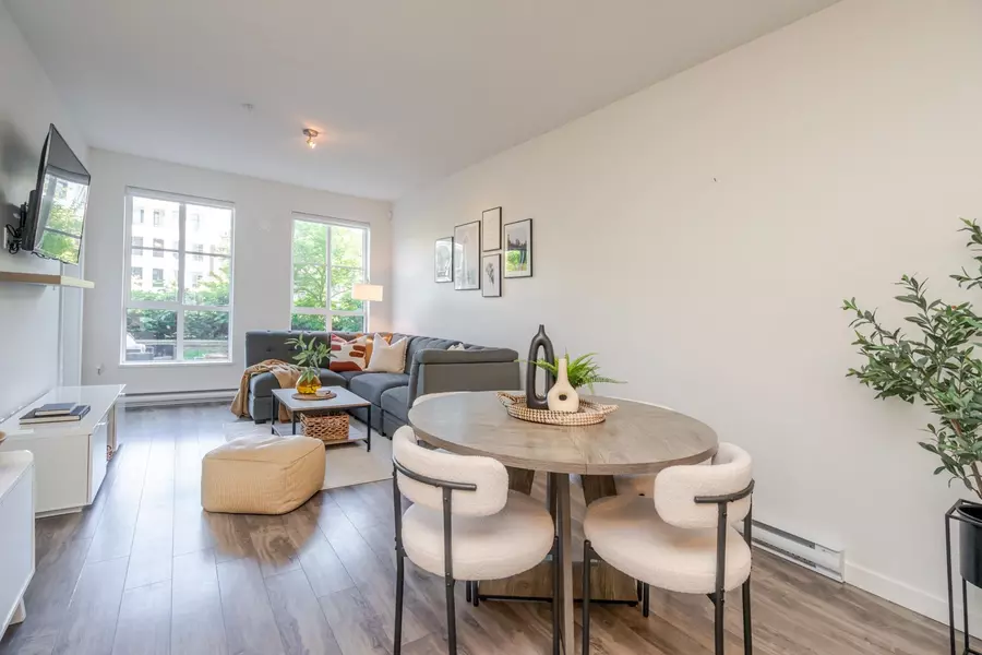 15137 33 AVE #101, Surrey, BC V3Z 0Y1
