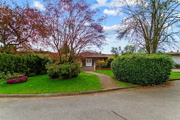 768 W 53rd AVE, Vancouver, BC V6P 1K4