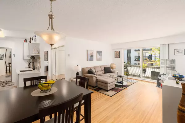 135 W 21st ST #113, North Vancouver, BC V7M 1Z2